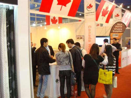 出國陪同翻譯一天多少錢?有什么收費注意事項?